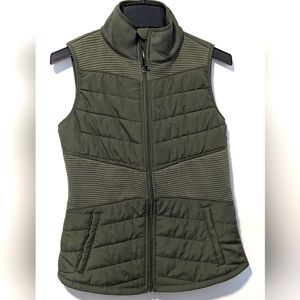 Tek Gear Womens Vest Olive Green Size S
